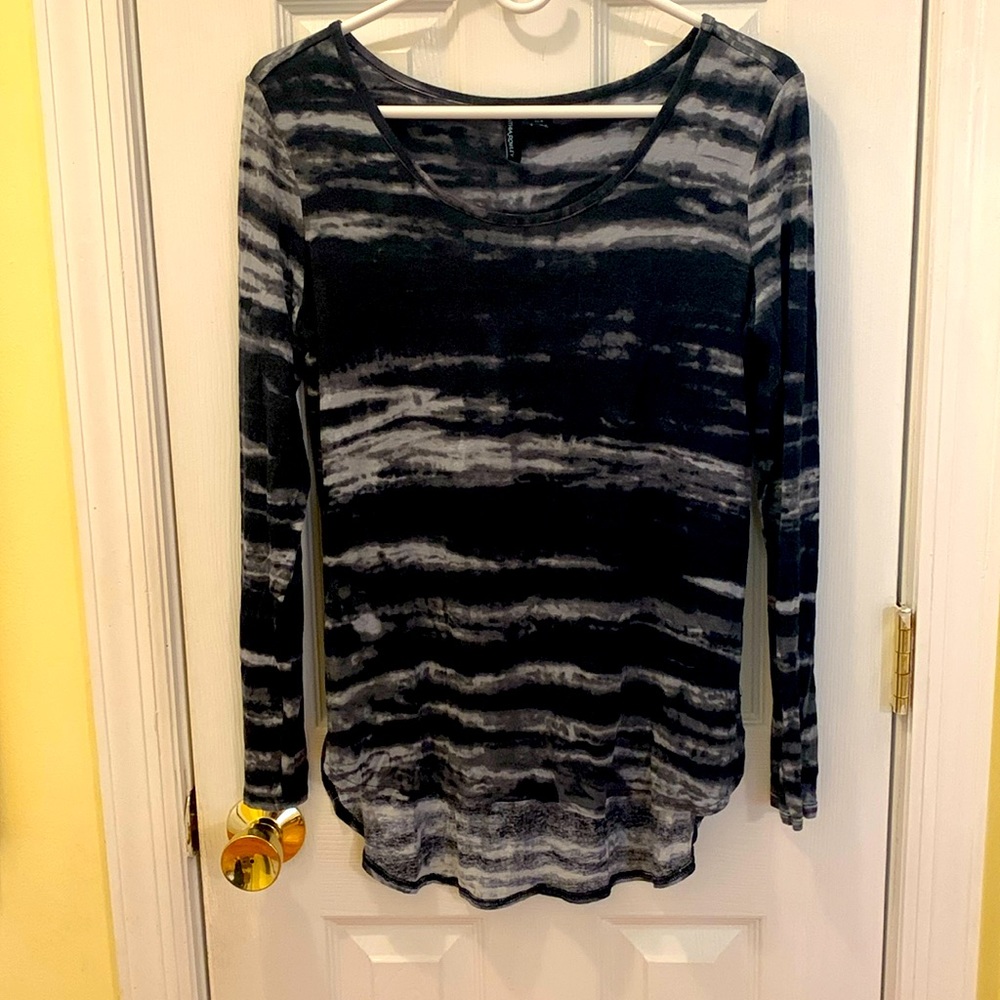 Cynthia Rowley thin hi low long sleeve top, size medium, EUC